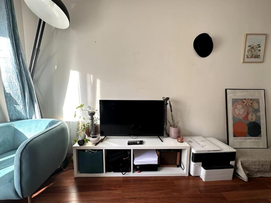 Appartement Lumineux Avec Balcon Levallois-Perret Ngoại thất bức ảnh